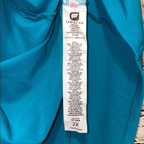 Fabletics Amna The Space Between Tunic Tank - Picture 6 of 7